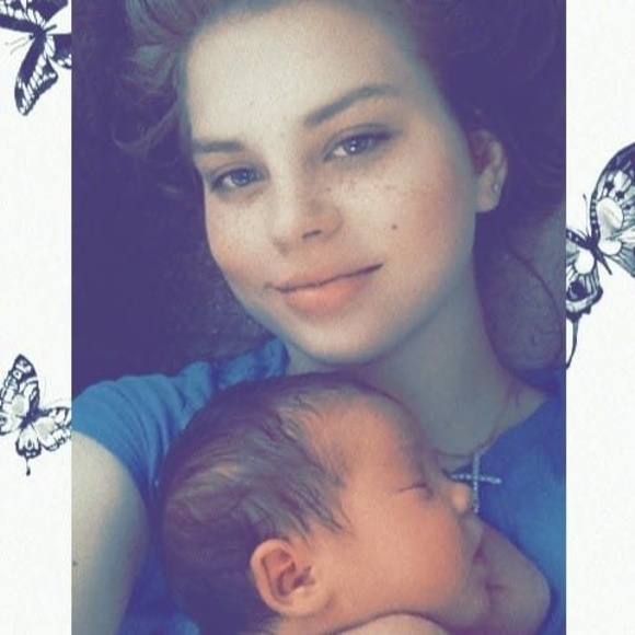 Meet your Posher, Caitlin - Picture 1 of 1